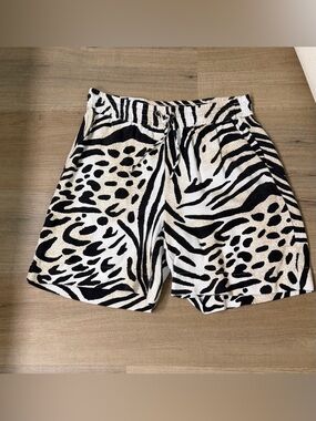 Charlie B tan & White Animal Print Women's Shorts women size S